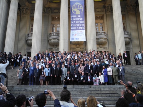 The Deputy Speakers of the House of Peoples and of the House of Representatives, Ognjen Tadić and Dr. Denis Bećirević at the First World Summit of Legislators